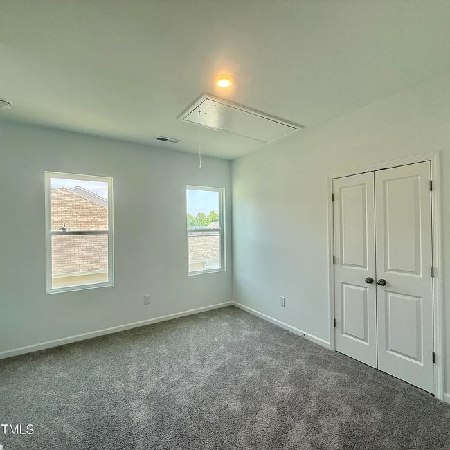 Building Photo - 350 Tormore Dr