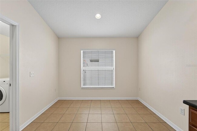 Building Photo - 431 Westchester Hills Ln