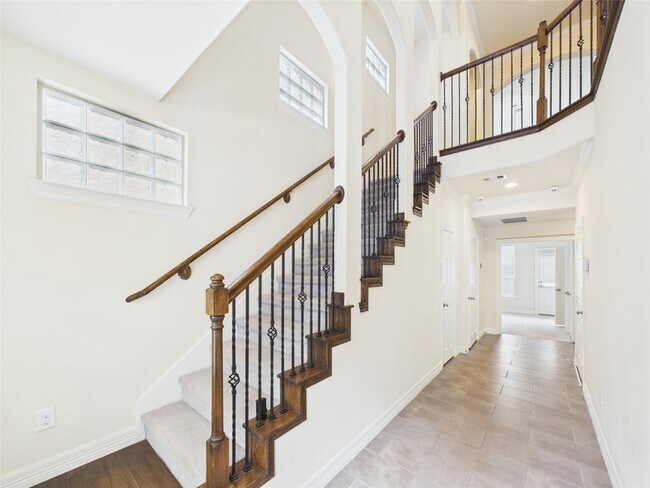 Building Photo - 10606 Shadow Elm Ct