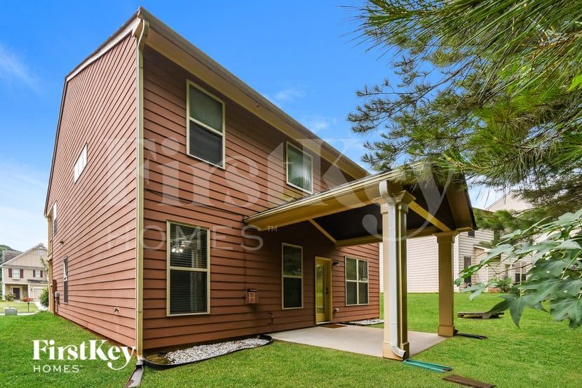 Building Photo - 2362 Proctor Creek Enclave