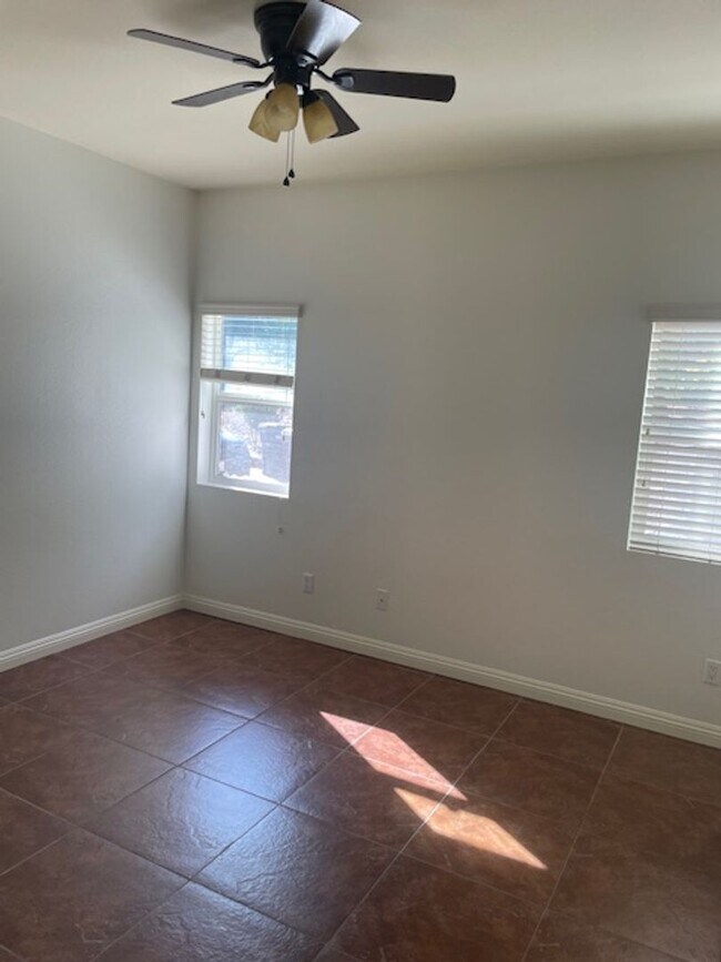 Building Photo - Wine Country awaits