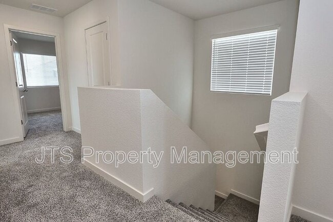 Building Photo - 8312 Whippersnapper Way