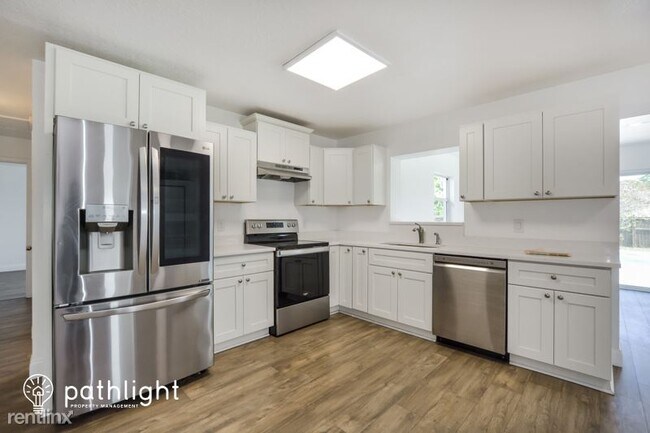 Building Photo - 3 br, 2 bath House - 2129 Willow Oak Drive...