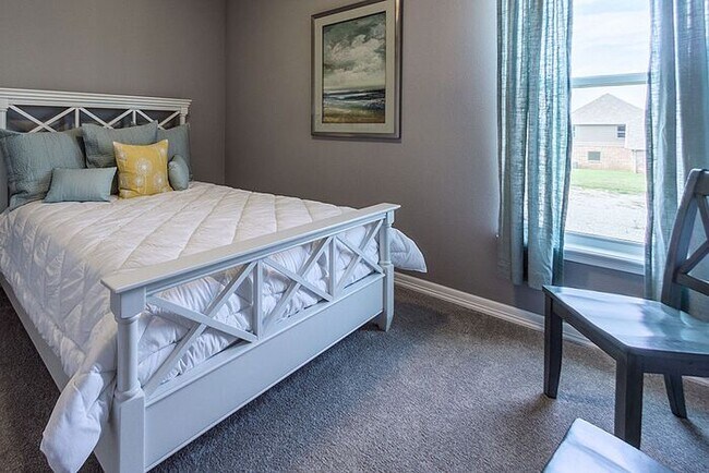 Building Photo - Gorgeous 4/3.5/3 Luxury Home