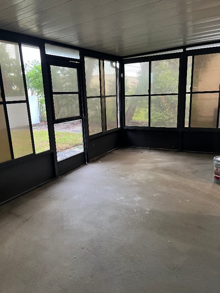 Building Photo - 5413 Shaw St