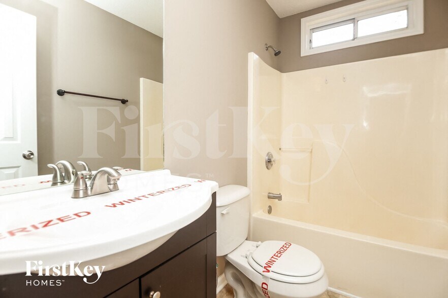 Building Photo - 79 Camden Knoll