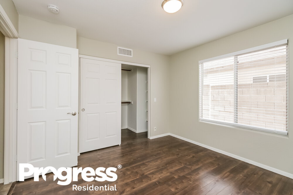 Building Photo - 2607 E Brooks St