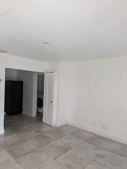 Building Photo - 741 NW 3rd Ave