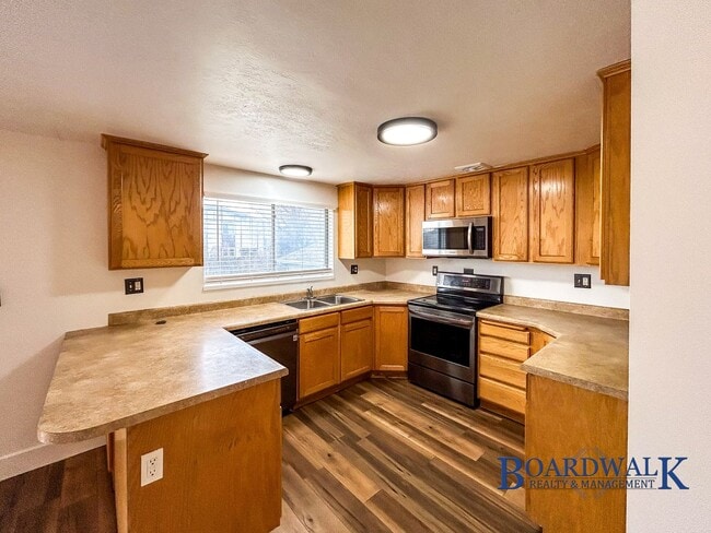 Building Photo - 3140 S 3200 W