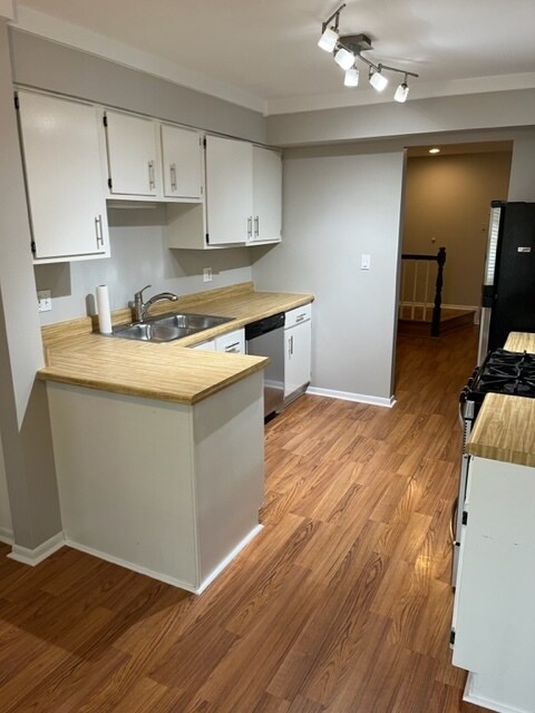 Building Photo - 841 Cross Creek Ct