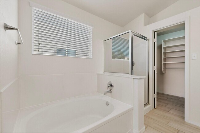 Building Photo - 3305 Tin Cup Rd