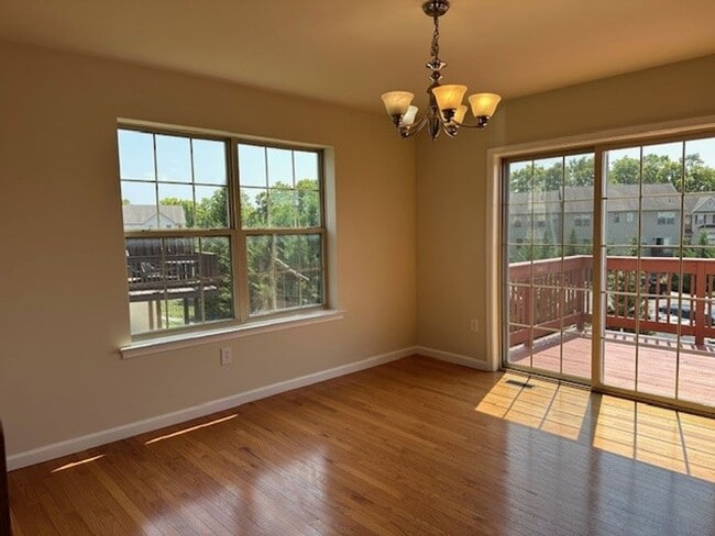 Building Photo - 6443 Creekbend Dr