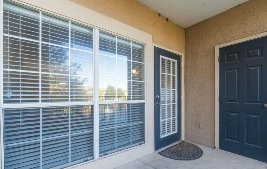 Private balcony with additional storage - 10961 Burnt Mill Rd