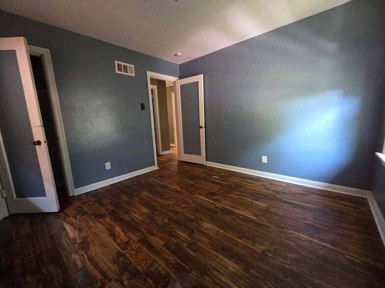 Bedroom 1 - 3510 Central Pl