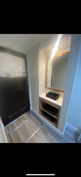 Building Photo - 26 Hazelwood St