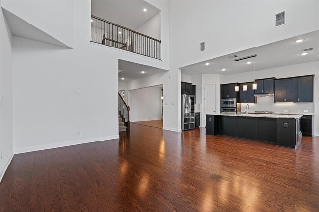 Building Photo - 2328 Lucky Ln