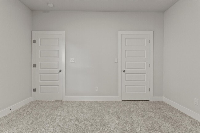 Building Photo - Discover this beautiful new townhome in th...