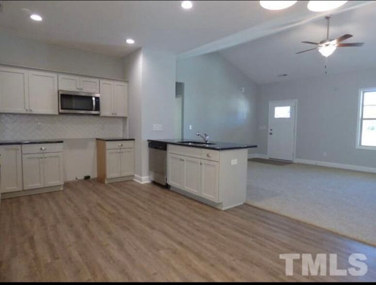 Building Photo - 108 Dogwood Ln