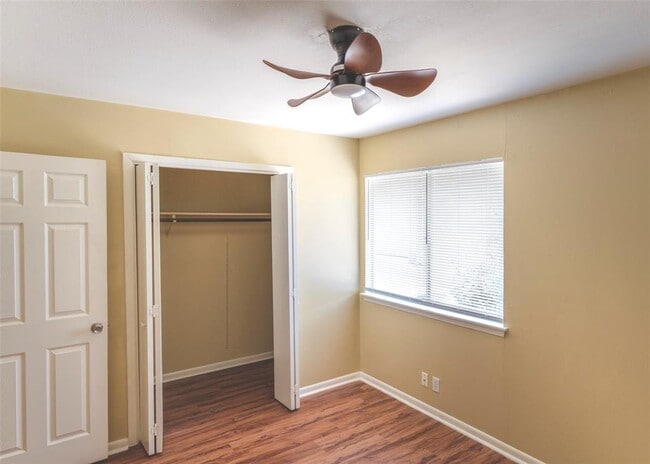 Building Photo - 8809 Dawnridge Cir