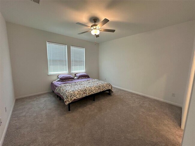 Building Photo - 112 Diorite Dr