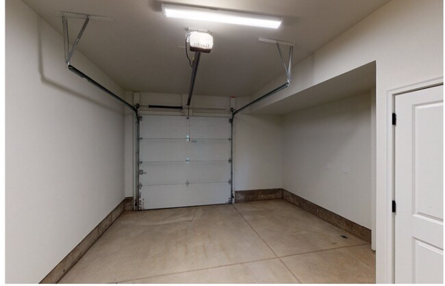 Building Photo - 2578 S Delaware St