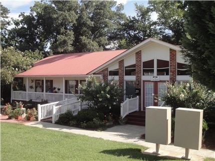 Building Photo - Lexington Garden Apartments