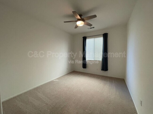 Building Photo - 620 Brittania Rd