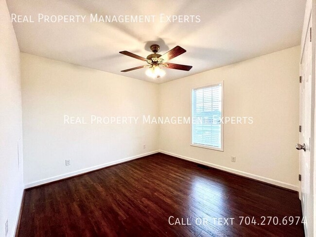 Building Photo - 133 Polaris Dr