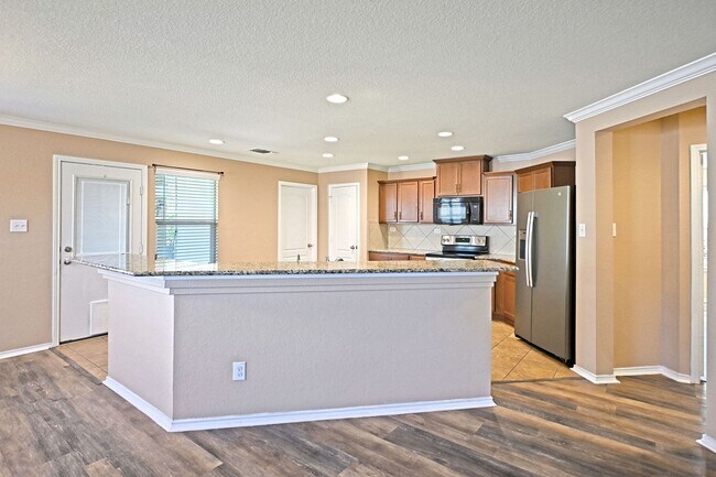 Building Photo - 1433 Cutler Bay