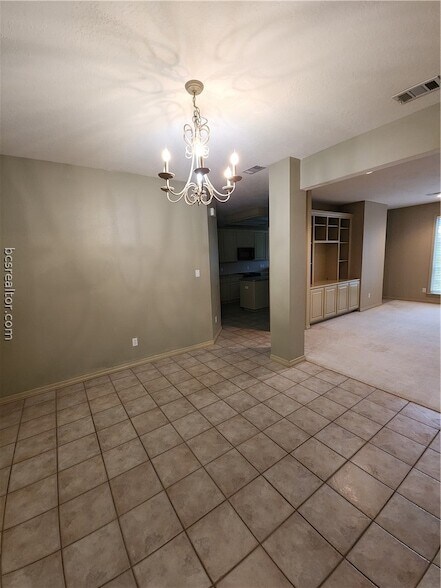 Building Photo - 3920 Park Hurst Dr