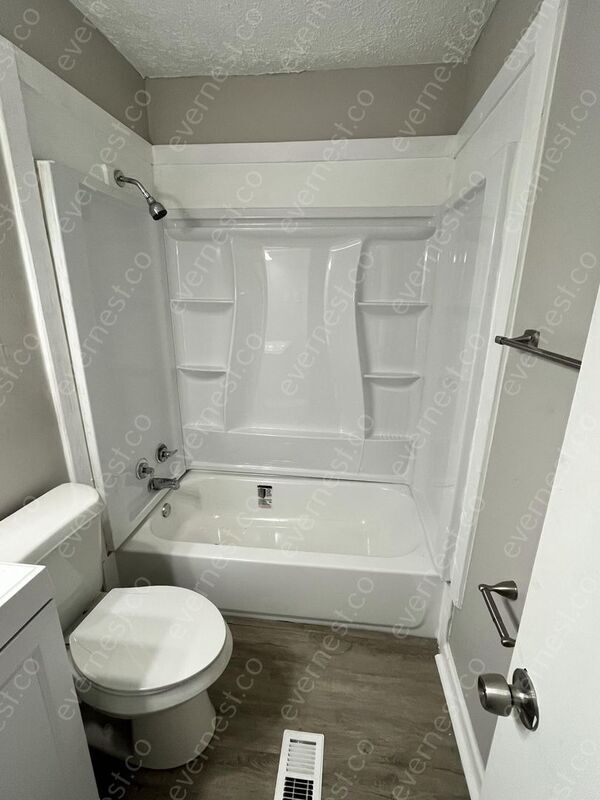 Building Photo - 445 Rockdale Dr