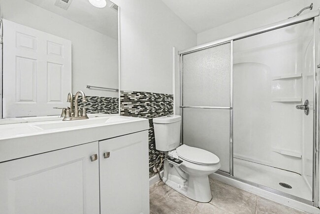 Building Photo - 146 Woodbrook Way