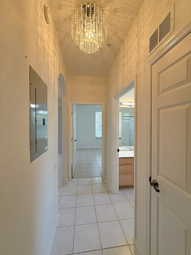 Building Photo - 13584 Turtle Marsh Loop