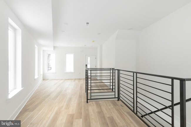 Building Photo - 1255 N 23rd St