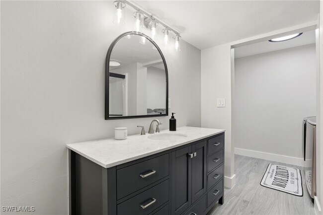 Building Photo - 6070 Lancewood Way