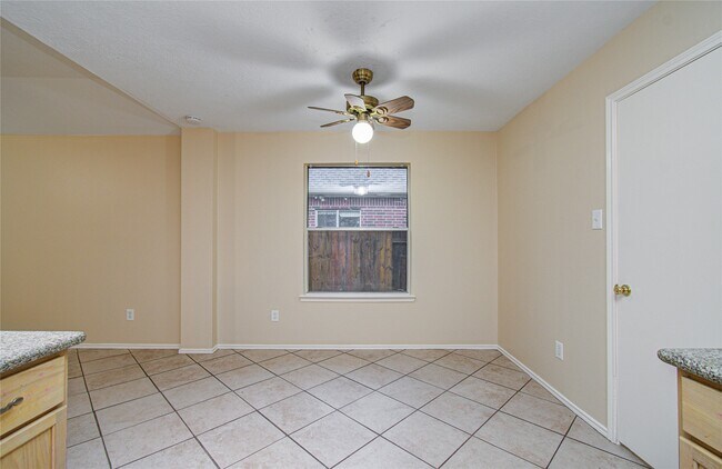 Building Photo - 16835 Carbridge Dr