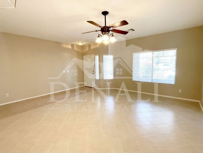 Building Photo - 8355 W Mary Ann Dr