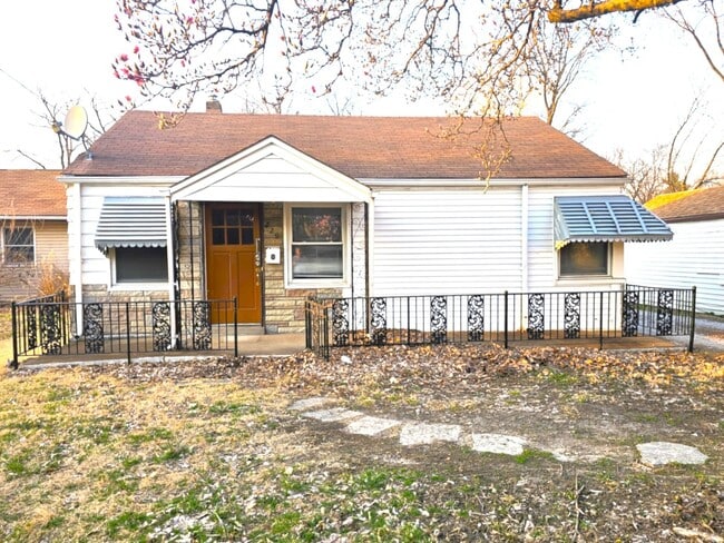 Primary Photo - Spacious Ranch Home