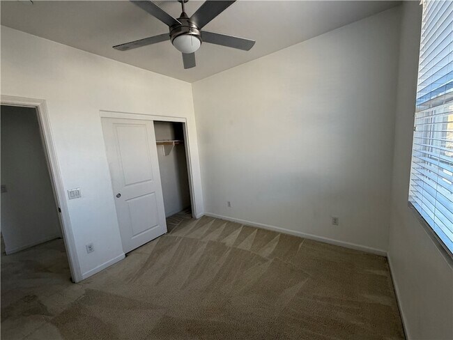 Building Photo - 3010 E Via Fiano