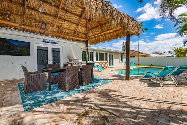 Building Photo - 1510 SE 14th Ct