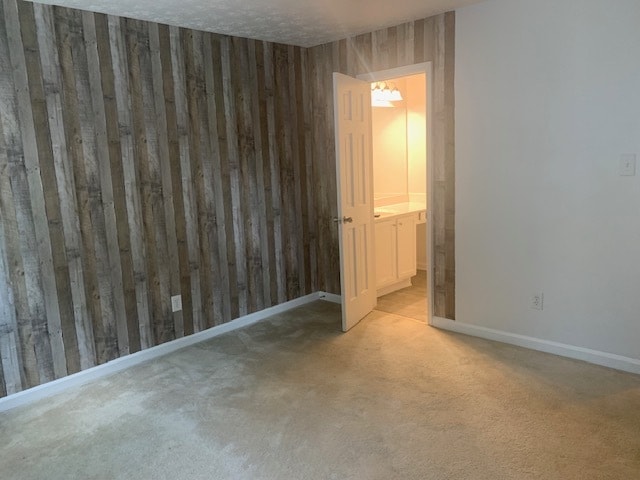 Building Photo - 225 Winding River Dr