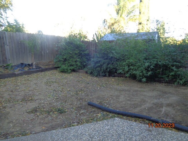 Building Photo - 720 Devonshire Ct