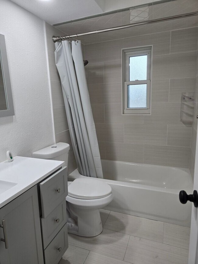 Building Photo - Two bedroom Two bath home water and electric is included Bring your Toys/RV