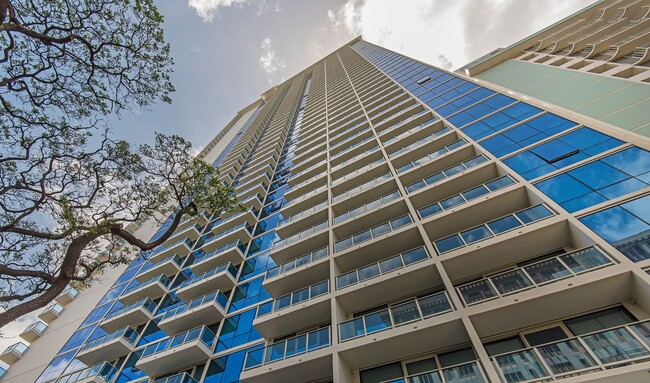 Building Photo - Kapiolani Residence - 2 Bedroom, 2 Bathroo...