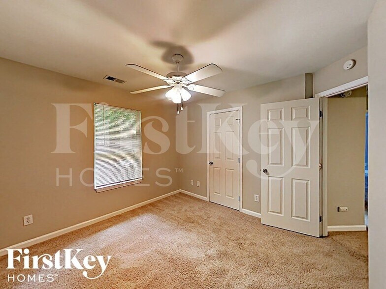 Building Photo - 7805 Wilkinson Dr