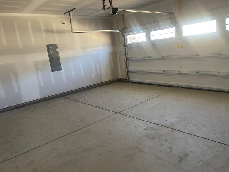 Building Photo - 272 Sea Cave Ln