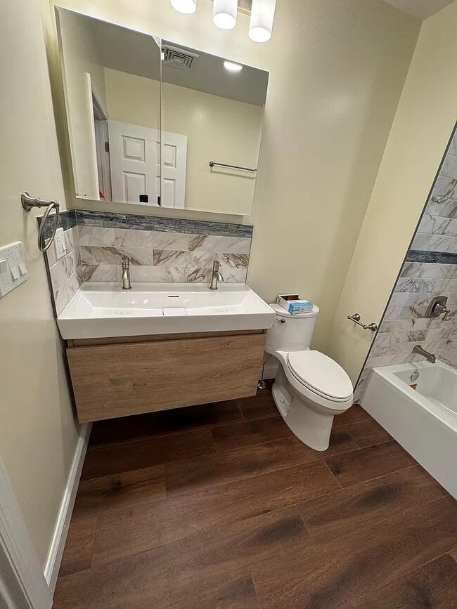 Building Photo - 79 Towers St