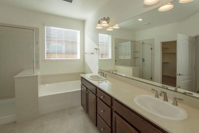 Building Photo - Cabernet Highlands by Lennar Homes for Rent