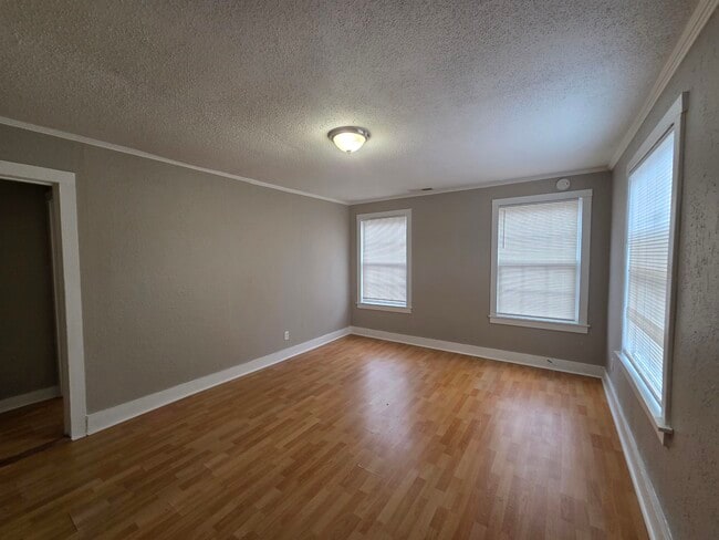 Building Photo - 3458 Radford Rd