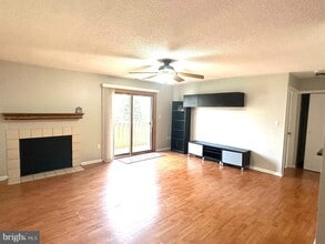 Building Photo - 4901 Ravens Crest Dr